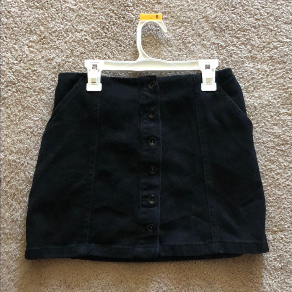 BLACK DENIM MINI SKIRT